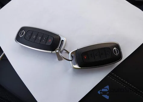 2025 Nissan Pathfinder Rock Creek 4Wd/Sv 4Wd z USA, uszkodzony, nr VIN 5N1DR3BC2SC312365